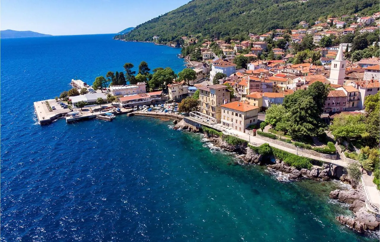 Gorgeous Apartment In Lovran With Kitchen Croatia